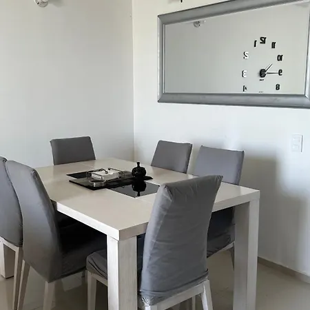 Comodo Y Amplio Apartment